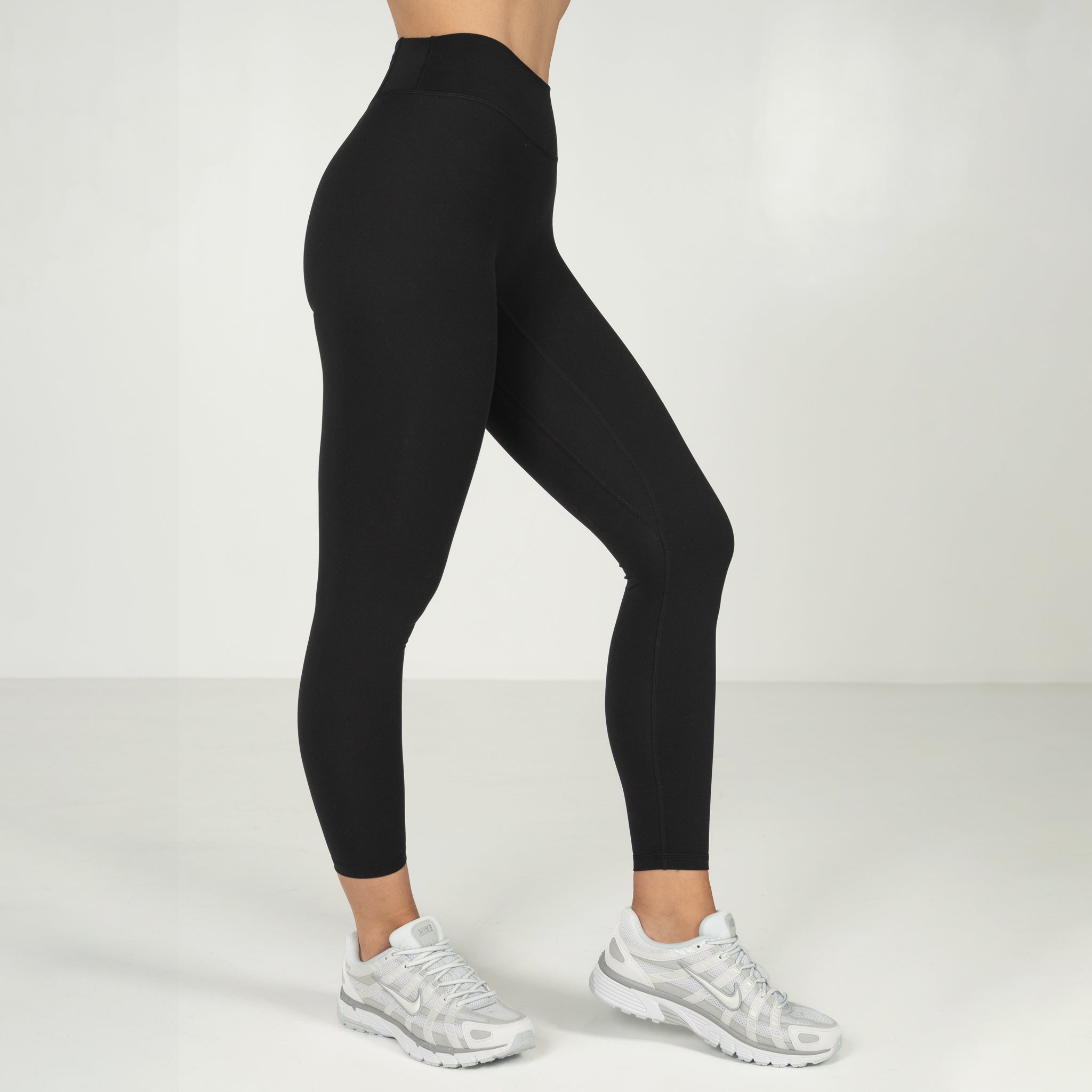 Aura Black Leggings
